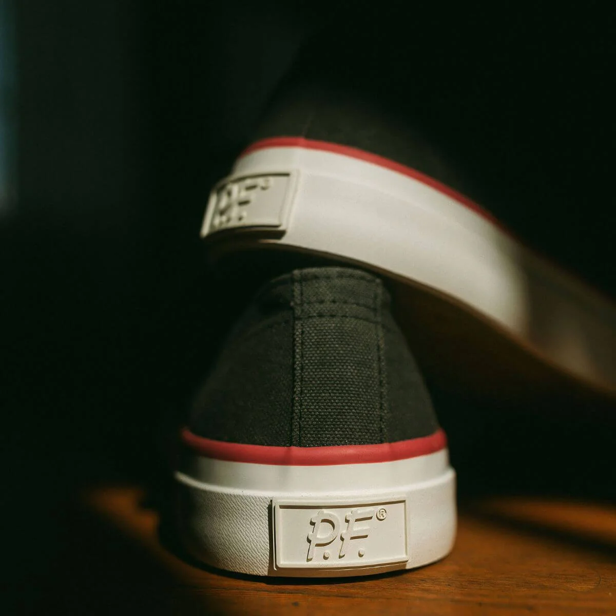 All-American Low-Top Antique Black/Crimson - Image 11