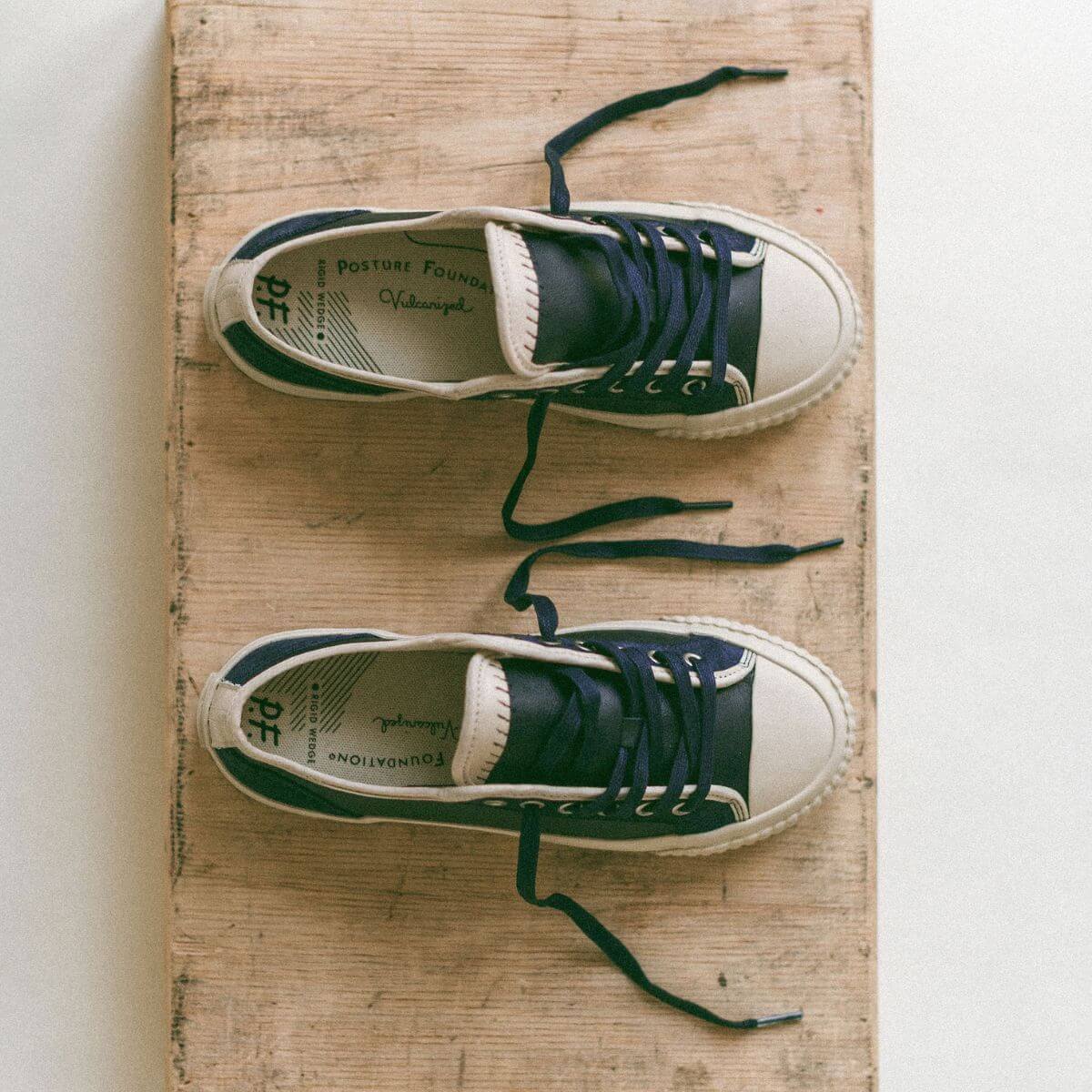 Center Low-Top Navy/Antique White - Image 9
