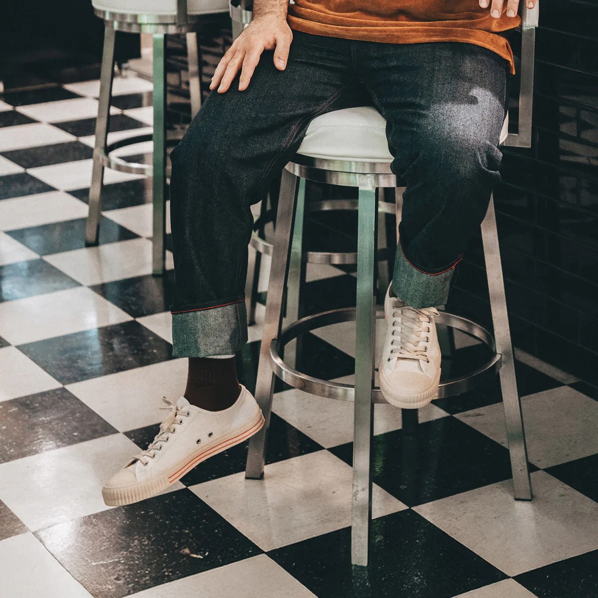 Center Low-Top White/Biscotti - Image 11