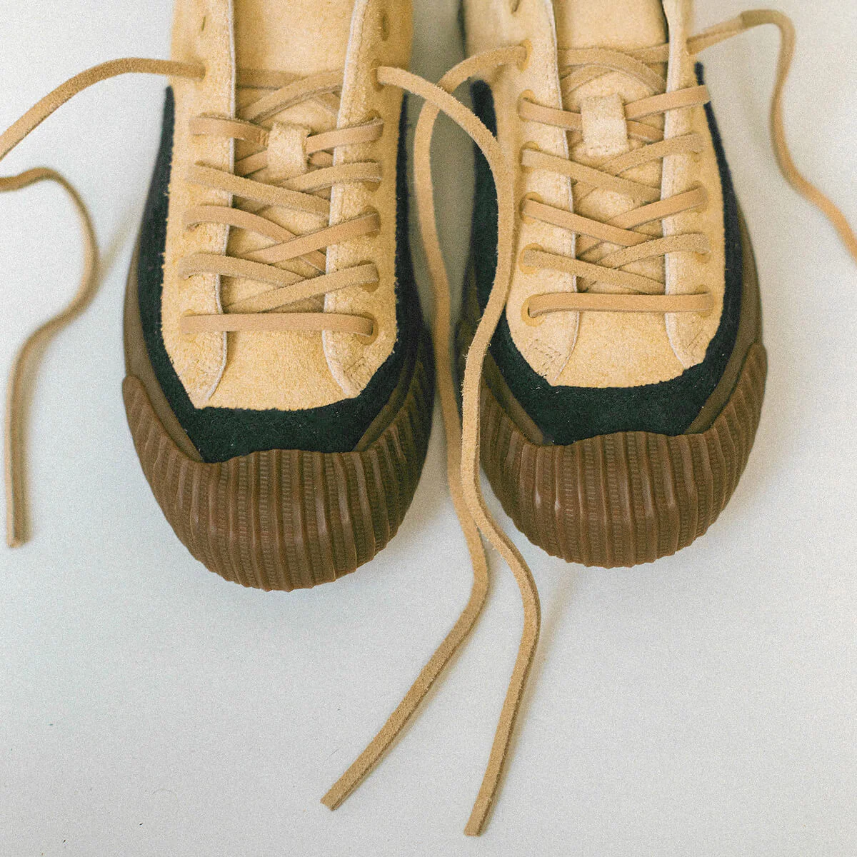 Grounder Low-Top Wheat/Gum - Image 8